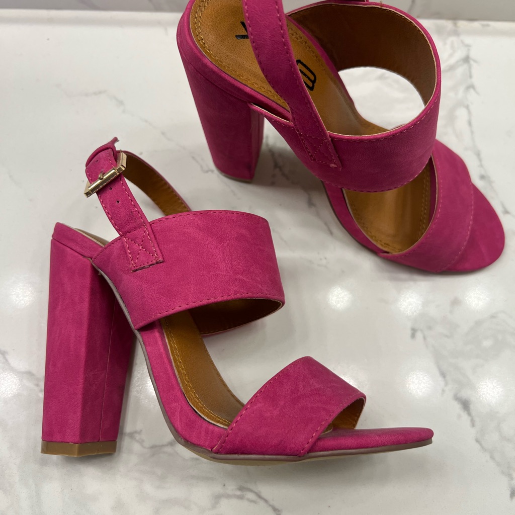 X2b Fuchsia Heels